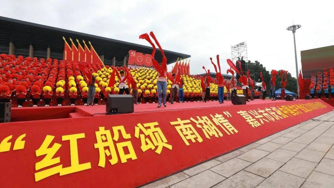 上游观察·两会|“宽洪大量”“点石成金”是什么?来看报告中的“成渝CP”如何双向奔赴