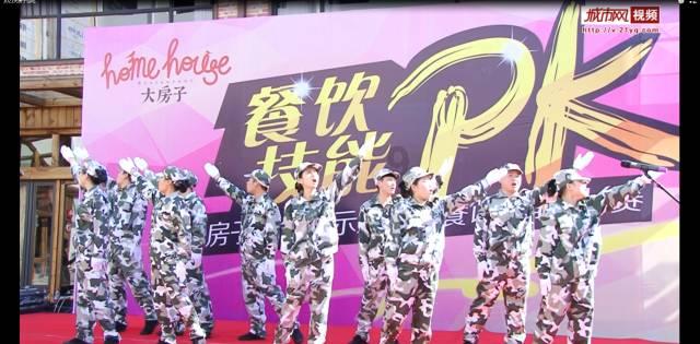 她曾与谢贤相恋,用青春换两千万分手费,如今依旧单身一人